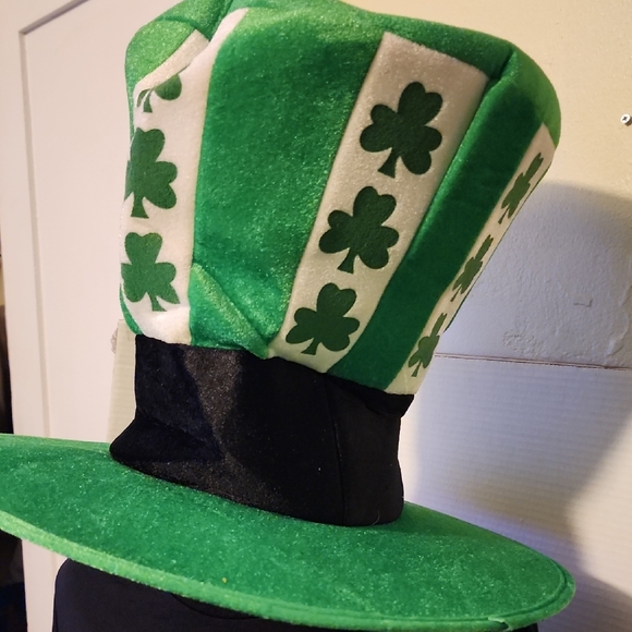 Black T-Shirt with Green Skull and Hat Design - Picture 9 of 11